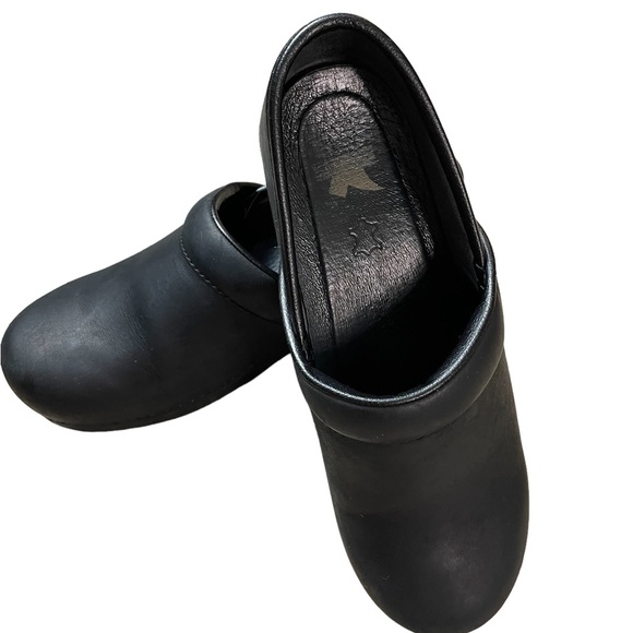 Black Dansko Clogs—38 - Picture 2 of 5
